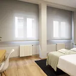 Espaciosa Casa Con 3 En * Santander