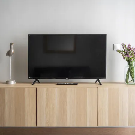 Espaciosa Casa Con 3 En * Santander