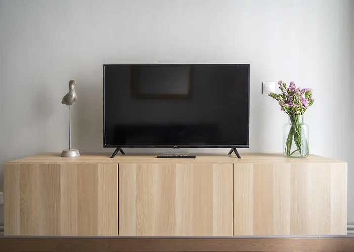 Espaciosa Casa Con 3 En * Santander